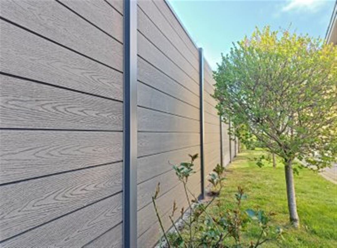 Komposithegn den perfekte løsning for dig med en travl hverdag